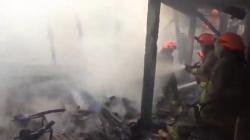 Kesal Sering Ditagih Utang, Pria di Sukajadi Bandung Bakar Rumah Kontrakan<