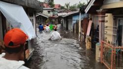 Diguyur Hujan, Bukittinggi Diterjang Banjir<