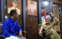 Hendak Nyaleg, Pemuda NTT Ini Tinggalkan Desanya Temui Ganjar untuk Belajar Politik