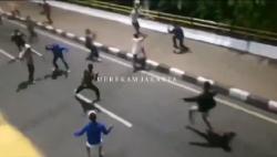 Bentrok di Fly Over Kampung Melayu, 2 Kelompok Saling Serang dengan Sajam