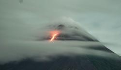 Sejarah Letusan Gunung Krakatau 1883, Ciptakan Gelombang Besar hingga Tsunami<