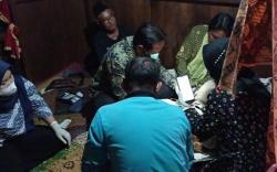 Cekcok dengan Tetangga, Anak Tewas Ayah Masuk Rumah Sakit