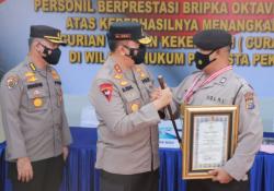 Gagalkan Aksi Jambret, Bripka Oktavianus Diganjar Kapolda Riau dengan Sekolah Kedinasan