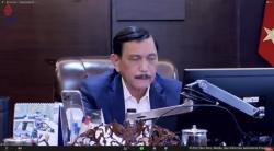 Luhut Imbau Lansia Divaksin : Jangan Dengarkan Masukan-masukan Tak Jelas