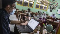 Kemendikbudristek Izinkan Sekolah Gelar PTM 100 Persen, Ini Syaratnya