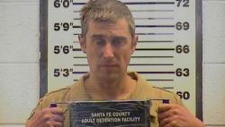 Pria Asing Masuk Rumah, Tinggalkan Uang untuk Perbaiki Jendela yang Dirusak 