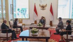 Presiden Jokowi Didampingi Menhan Prabowo Terima Menteri Angkatan Bersenjata Prancis