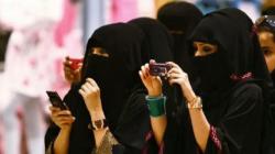 Waduh, Aturan Wajib Berhijab Dicabut, Rambut Pendek Tren di Kalangan Wanita Saudi<