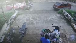 Jemput Anak Sekolah, Ibu di Jepara Terpental Usai Motornya Ditabrak Bus