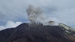Gunung Ile Lewotolok Erupsi, Semburkan Kolom Abu Setinggi 1.200 Meter dari Puncak