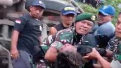 1 Pelajar Tewas Dalam Kecelakaan Minibus Masuk Jurang di Tegalwaru Karawang<