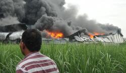 Pabrik Plastik Kebakaran di Pati, Asap Hitam Membubung Tinggi