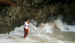 Upacara Melasti di Pura Segara Ukir Gunungkidul