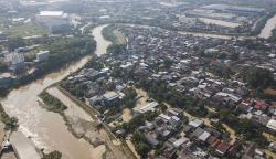 Penampakan dari Udara Ratusan Rumah di Pondok Gede Banjir Hampir 1 Meter