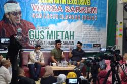 Malam-Malam Gus Miftah Sambangi Sarkem, Ada Apa?