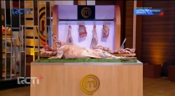 Disuguhkan Kotak Besar Berisi Kambing Utuh, Peserta MasterChef Indonesia Ini Panik 