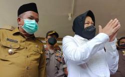 Tinjau Pencairan Kartu Sembako di Pasuruan, Mensos Risma: Sudah Tak Ada Data Ganda