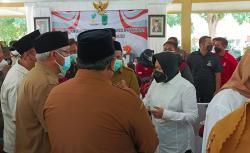 Percepat Penyaluran Bansos, Risma Tinjau Langsung ke Pasuruan dan Probolinggo