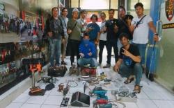 Polisi Gerebek Home Industry Senpi Ilegal di Palembang, Pelaku Berhasil Kabur <