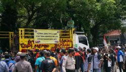 Ratusan Sopir Truk Geruduk Kantor Dishub Jateng, Tolak Aturan ODOL