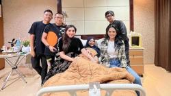 Cucu Pertama Lahir Anang Hermansyah Ingin Dipanggil Ini, Aurel: Jomplang Banget!