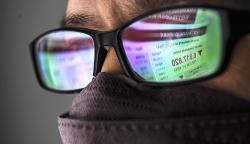 IHSG Hari Ini Diprediksi Menguat, Waspadai Saham Komoditas Energi