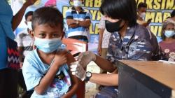 Warga Pulau Bangka Antusias Ikut Vaksinasi Covid-19 Digelar Lantamal VIII