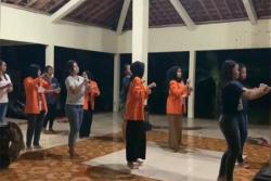 KKN Mahasiswa Universitas Ahmad Dahlan Kembangkan Kesenian Jathilan di Gunungkidul