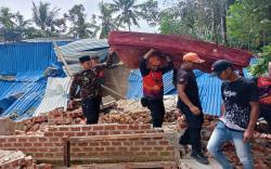 BPBD Imbau Warga Sumsel Waspadai Angin Puting Beliung<