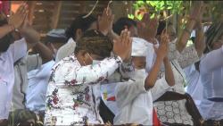 Umat Hindu di Jepara Gelar Upacara Melasti, Doakan Pandemi Cepat Berakhir