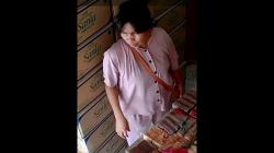 Viral Video Emak-Emak Curi Uang Rp12 Juta di Toko Kue Jakarta Timur