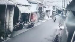 Terekam CCTV, Aksi Pengendara Motor Sport Tabrak Anak hingga Kepala Bocor di Cakung