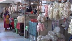  Minyak Goreng Langka, Pedagang Kerupuk di Batang Terancam Gulung Tikar