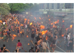 Jelang Hari Raya Nyepi, Umat Hindu di Mataram Gelar Perang Api
