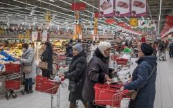  Fakta-fakta Dampak Sanksi Barat ke Rakyat Rusia, Berburu Dolar Hingga Tutup Perusahaan