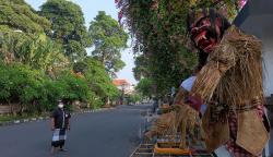 Meski Tak Bising, Kendaraan Listrik Pribadi Dilarang Berkeliaran di Bali saat Nyepi<