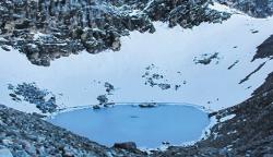 5 Fakta Roopkund, Danau Tengkorak di Himalaya yang Penuh Misteri 