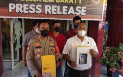 Polisi Tangkap Pengedar dan Pemakai Sabu saat Transaksi di Palembang <