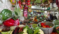 Ketersediaan Kebutuhan Pokok di NTB Aman Sampai Lebaran