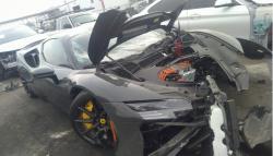 Baru Jalan 290 Km, Ferrari SF90 Seharga Rp21 Miliar Ini Dijual Online Setelah Hancur Tabrakan