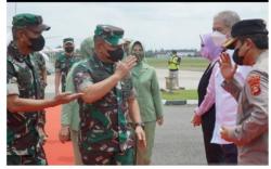 Jenderal Dudung Pantau Layanan Vaksinasi Kodam II Sriwijaya di Palembang<
