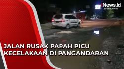 Video Jalan Rusak Parah Picu Kecelakaan di Pangandaran<