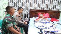 Kapolres Indramayu Kunjungi Kiai Muda Korban Pembacokan, Pastikan Pelaku Ditindak Tegas<