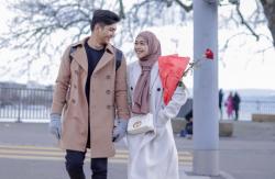 Ini Kata Psikolog, Dampak Positif dan Negatif Artis Umbar Kemesraan di Publik