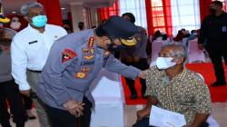 Tinjau Akselerasi Vaksin Booster di Klaten, Kapolri Dorong Imunitas Warga Jateng Meningkat 