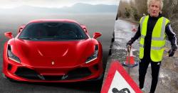 Tak Bisa Dilewati Ferrari, Musisi Legendaris Rod Stewart Kesal Perbaiki Jalan Rusak Sendiri