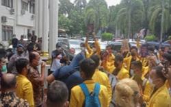 Demo Minta Oknum Dosen Dihukum Berat, Mahasiswa: Unsri Bukan Tempat Predator Perempuan <