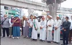 Minta Saifudin Diproses Hukum, FUI Sumsel Gelar Aksi di Depan Masjid Agung Palembang<
