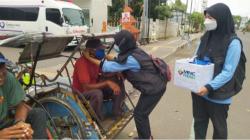 Dapat Masker dan Hand Sanitizer dari MNC Peduli, Tukang Becak di Cirebon : Ini Sangat Perlu bagi Saya<