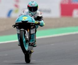 Hasil Moto3 Mandalika 2022: Mario Aji Posisi 14, Dennis Foggia Finis Pertama